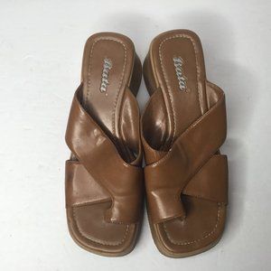 2@ $25 Bata Womens Brown Sandal Size 8